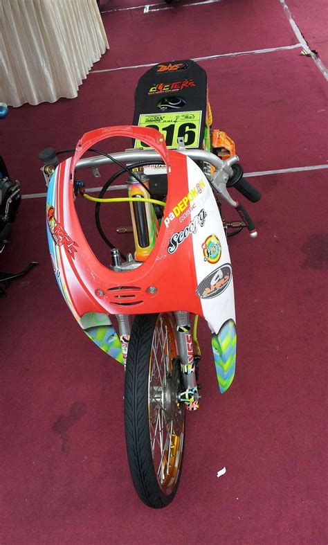 Review scoopy karbu road race | modif racing look honda scoopy mesin rasa bore up 130cc an review modifikasi scoopy karbu bore up 130cc l knalpot best 3 part 2. 88 Modifikasi Motor Scoopy Drag | Kumpulan Modifikasi ...