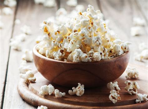 Side Effects Of Eating Popcorn Say Dietitians — Eat This Not That