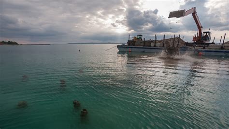 Lake michigan мичиган в системе великих озёр координаты: Restoring the Reef on Lake Michigan Benefits Native Fish ...