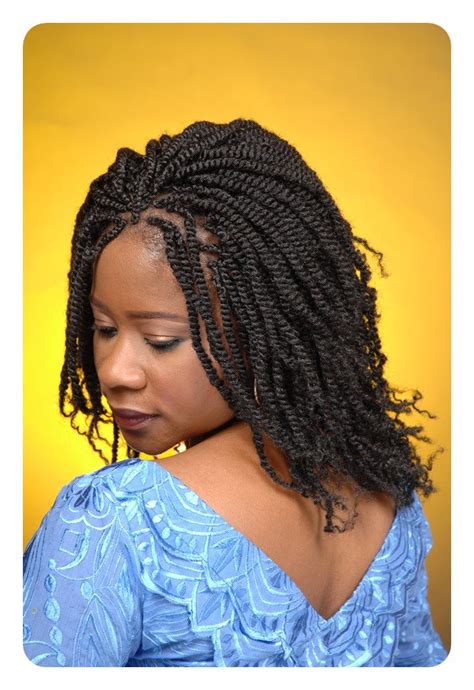 It looks really cool and fresh and we feel like it would work great with some hair accessories in it as well as a pair of statement earrings with colorful rhinestones. 84 Sexy Kinky Twist Hairstyles to Try This Year
