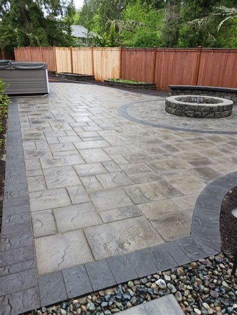 Belgard Lafitt Rustic In Rio With Charcoal Border Paver Patio