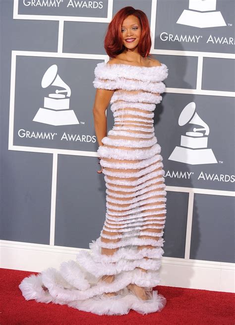 35 Most Stunning Grammys Red Carpet Looks Of All Time Glamour