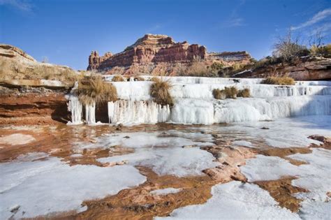 10 Gorgeous Frozen Waterfalls In Utah That Must Be Seen To Be Believed