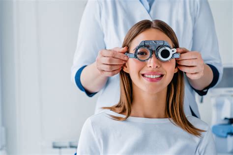 What Does An Optometrist Do ~ Optiko Eyewear