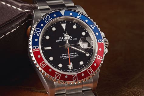 4 Things You Should Know Before Buying A Pre Owned Rolex Gmt Master