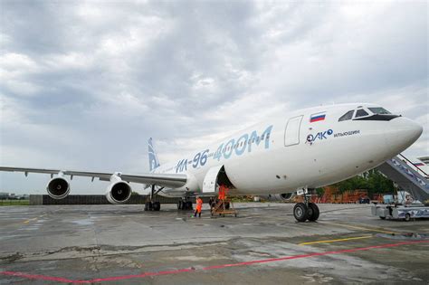This Is How The Newest Passenger Aircraft Il 96 400m Looks
