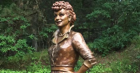 Heres Lucy ‘scary Statue Is Replaced With One That Looks Like Her