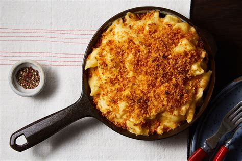 Watch how to make the most amazing vegan mac and cheese in this short recipe video! Cast Iron Skillet Mac and Cheese - Field Company