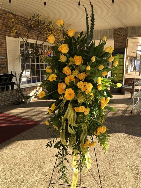 Flowers for the funeral service can be a lovely tribute to your loved one. Pin by Bennett's Flowers on Sympathy | Fresh flower ...