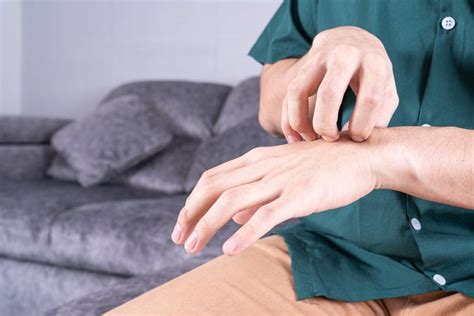 Rash On Wrist Symptoms Causes And Treatment