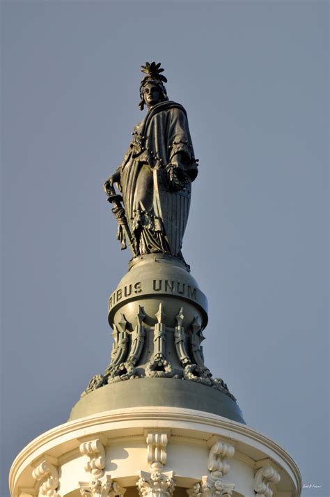 Statue Of Freedom Us Capitol ~ Photo By Sbfroerer Statue Monument
