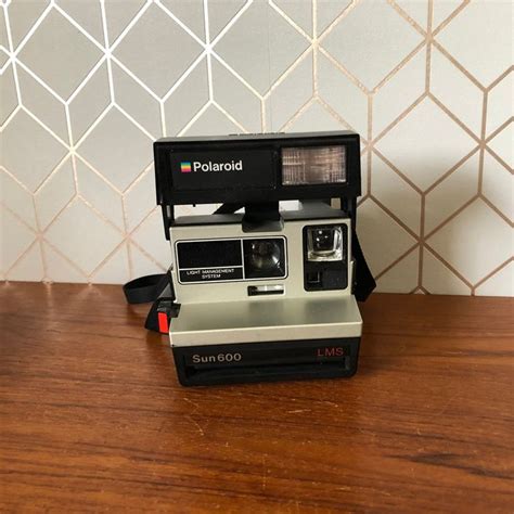 Vintage Polaroid Sun 600 Lms Camera With Built In Flash Vintage Camera
