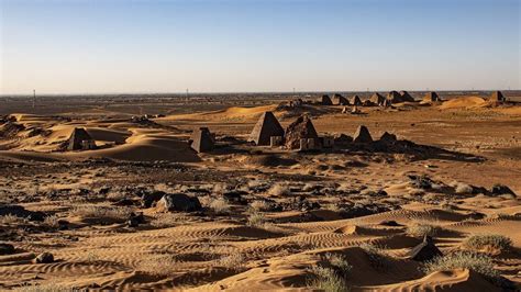Sudan Floods Nile Water Level Threatens Ancient Pyramids Bbc News