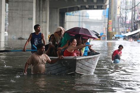 Mga Sakuna At Banta Ng Kalamidad University Of Santo Tomas Nstp