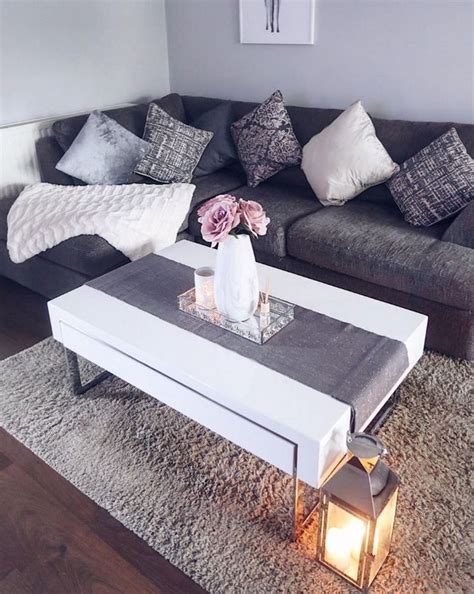 A modern farmhouse look for your living room, den, or family room is not far out of reach with this coffee table from the cottage road collection. White High Gloss Coffee Table with Storage | Coffee table ...