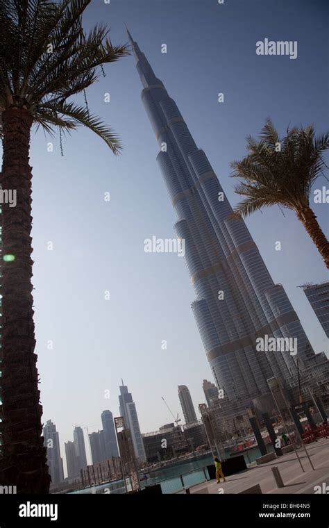 Burj Khalifa Dubai The Worlds Tallest Building United Arab Emirates