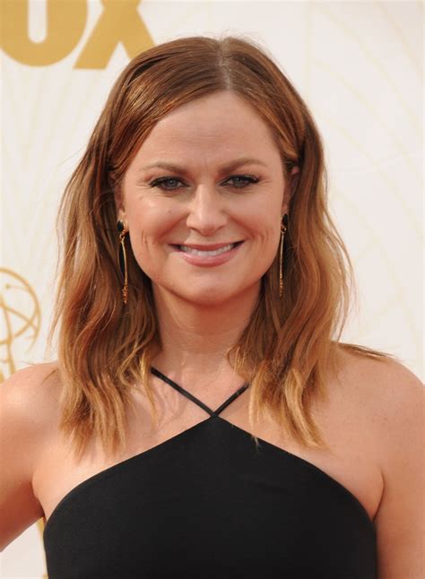 Amy poehler is an actress and comedian famous for her work on 'saturday night live' and 'parks and recreation.' after graduating college, comedian and actress amy poehler moved to chicago and joined the improv troupes second city and the upright citizens' brigade. Amy Poehler - Rotten Tomatoes