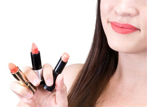 How To Find Your Perfect Coral Lipstick For Summer Escentuals Blog