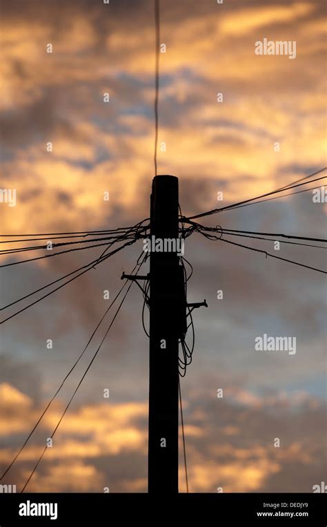Telephone Pole Wires Hi Res Stock Photography And Images Alamy