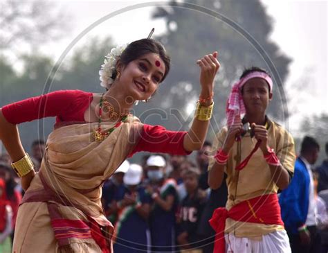 Image Of Girls Perform Traditional Assamese Bihu Dance On The Occasion Of The Republic Day At