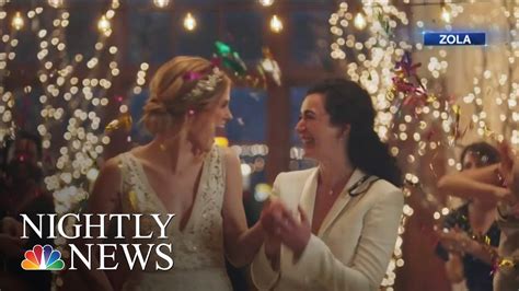 Hallmark Under Fire Over Commercial Showing Same Sex Couples Nbc Nightly News Youtube