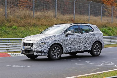 The artist here explains he expects the new sportage to be very similar to the tucson in the overall side profile but the former will be less. New 2022 Kia Sportage to receive dramatic design overhaul ...