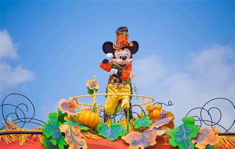 Best Tokyo Disneyland Shows And Parades