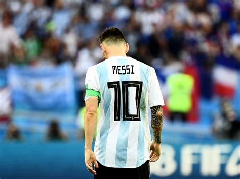 √ world cup argentina messi photos fifa world cup 2022 qualifying lionel messi scores but