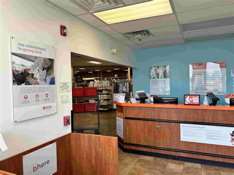 Bloomingdale – Veterinarians in Bloomingdale, IL | Banfield Pet Hospital®