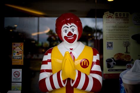 Creepy Clown Sightings Limit Ronald Mcdonalds Profile Crains Chicago Business