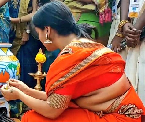 Sidhu Ganesh On Twitter Kolutha Paalmaadu Gayathri Hot Show Ufff Echi
