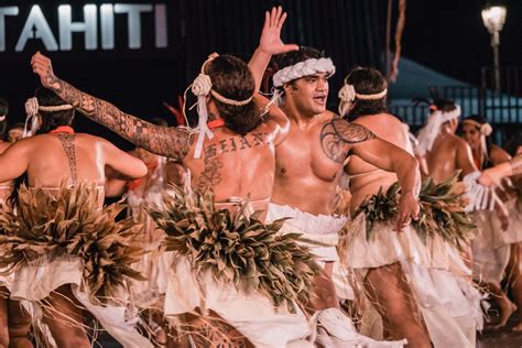 Topless Tahitian Dancing Tahiti Polynesian Girls African Tribal