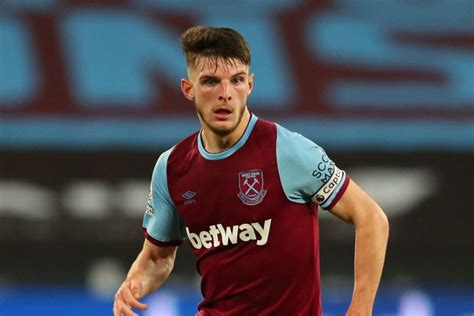 Declan rice, 22, from england west ham united, since 2017 defensive midfield market value: Manchester United look set to rival Chelsea for Declan Rice