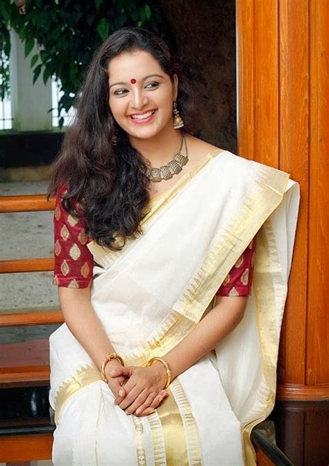 Manju Warrier Hot Navel New Hd Pictures In Short Clothes