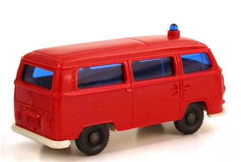 Vw T T A Bus Feuerwehr Hellrot Wiking In Der Zu Com Modellauto Galerie