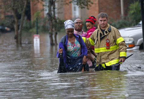 A ‘horror Movie Fast Rising Floodwaters In Louisiana Spark A State Of