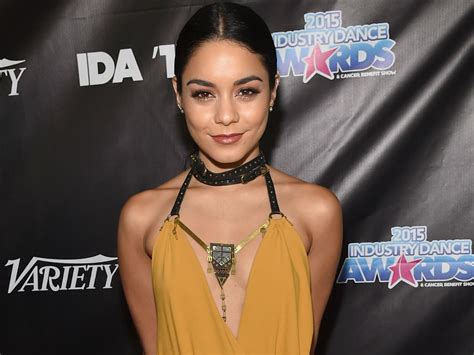 Vanessa Hudgens Ordered To Pay Fine Or Appear In Court Over Instagram Photo The Independent