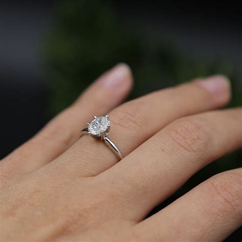 14k White Gold Solitaire Diamond Engagement Ring Features 100ct F