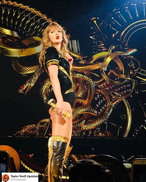 Phong Cách Thời Trang ấn Tượng Của Taylor Swift Trong Tour Diễn Có Doanh Thu Cao Nhất Lịch Sử Mỹ