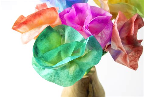 Easy Coffee Filter Flowers For Preschoolers Are Perfect For Crafting