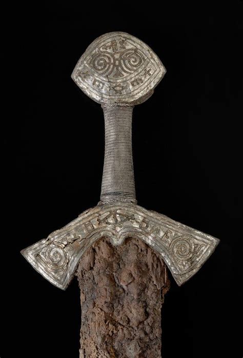 1000 Year Old Viking Sword Dug Up By Archaeologists