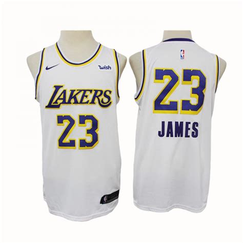 However, james truly proved his loyalty to the lakers franchise by speaking with the last person to wear the number yes, everyone thinks @kingjames called to get my blessings to rock number 23. Camiseta LeBron James #23 Los Angeles Lakers 2020 Blanco ...
