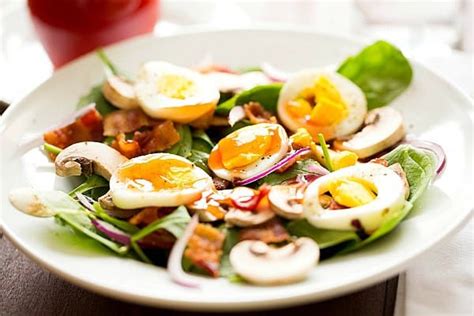 In a large bowl, combine the spinach, mayonnaise, and remaining bacon fat. Warm Spinach Salad with Bacon, Mushrooms & Hard-Boiled Eggs | Brown Eyed Baker