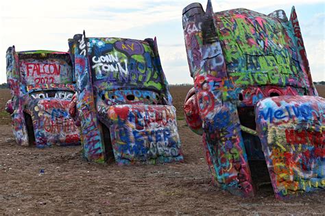 Witzig Und Kurios Die Cadillac Ranch In Texas Die Weltenbummler