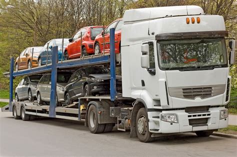 Taking Your Car Along Know The Benefits Of Using Auto Transporters