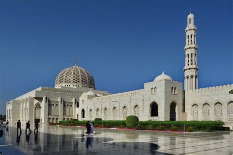 موقع جامع السلطان قابوس الأكبر المستودع الدعوي الرقمي