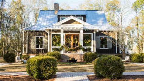 Stay up to date on the latest stock price, chart, news, analysis, fundamentals, trading and investment tools. Dreamy House Plans Built for Retirement - Southern Living