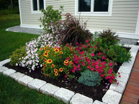 20 Front Yard Square Flower Bed Ideas