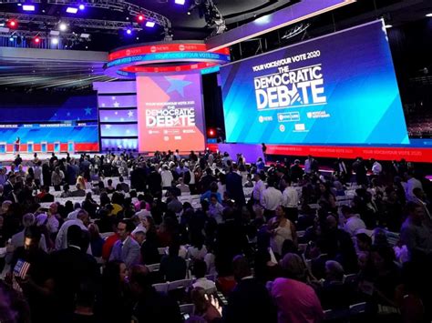 Democratic Debate Live Updates Front Runners Gear Up For Face Off In
