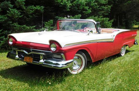 Car Of The Week 1957 Ford Skyliner Old Cars Weekly